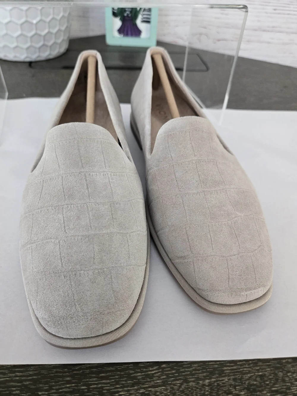 NWOB Vionic Milla Loafers Women's 7.5 Beige Suede Slip On Comfort Flats